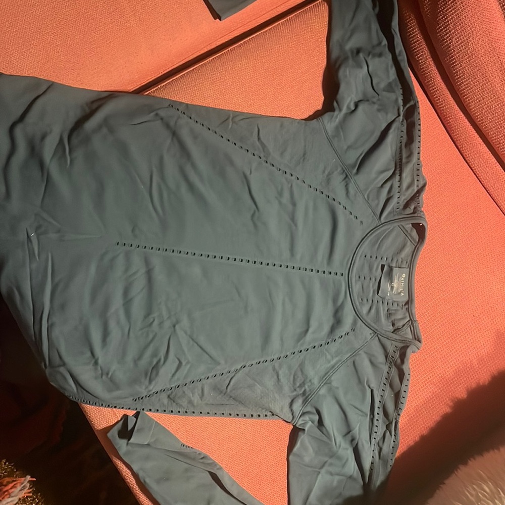 Athleta XS forest green long sleeve top